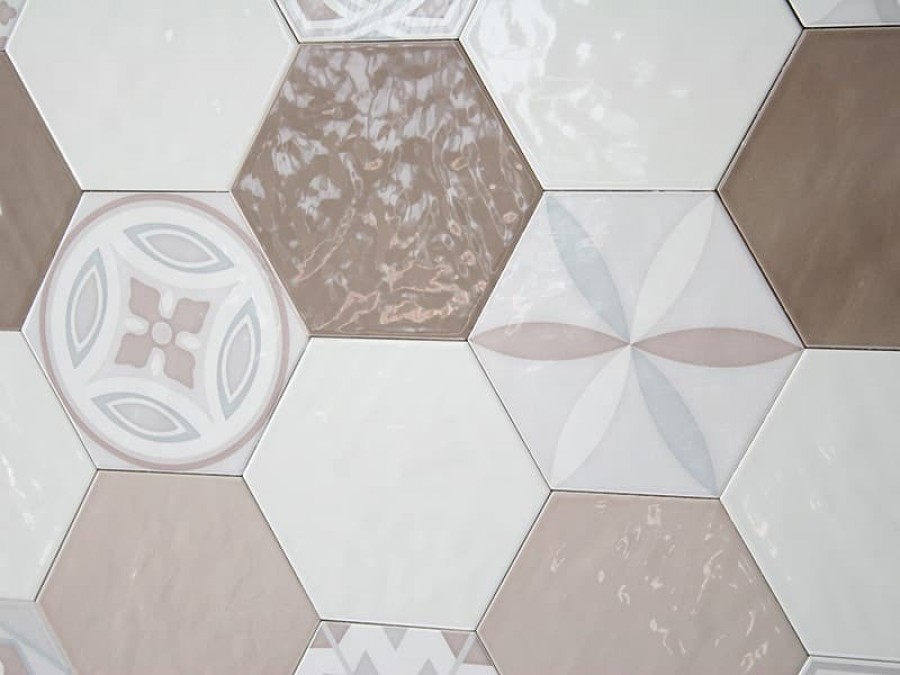 Плитка 18x18 Vodevil Mokka гладкая глянцевая коричневый Cifre Плитка 18x18 Vodevil Mokka гладкая глянцевая коричневый Cifre