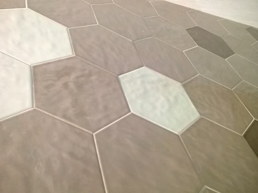 Плитка 18x18 Vodevil Mokka гладкая глянцевая коричневый Cifre Плитка 18x18 Vodevil Mokka гладкая глянцевая коричневый Cifre