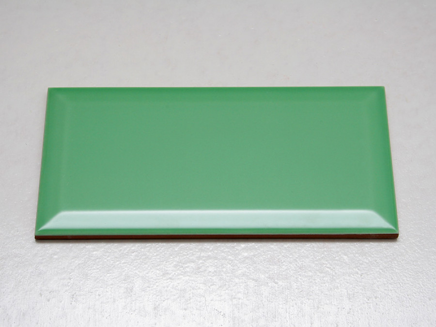 Кабанчик 20x10 Biselado Hoja Brillo гладкая глянцевая зеленый Dar Ceramics Кабанчик 20x10 Biselado Hoja Brillo гладкая глянцевая зеленый Dar Ceramics