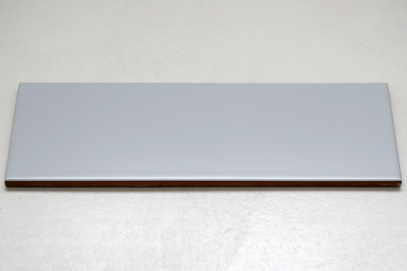 Плитка 30x10 Liso Gris Mate гладкая матовая серый Dar Ceramics Плитка 30x10 Liso Gris Mate гладкая матовая серый Dar Ceramics