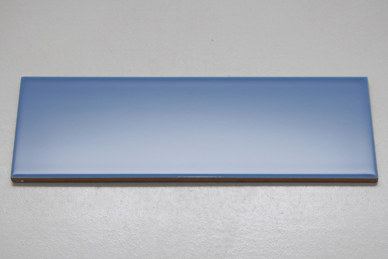 Плитка 30x10 Liso Mar Brillo гладкая глянцевая голубой Dar Ceramics Плитка 30x10 Liso Mar Brillo гладкая глянцевая голубой Dar Ceramics