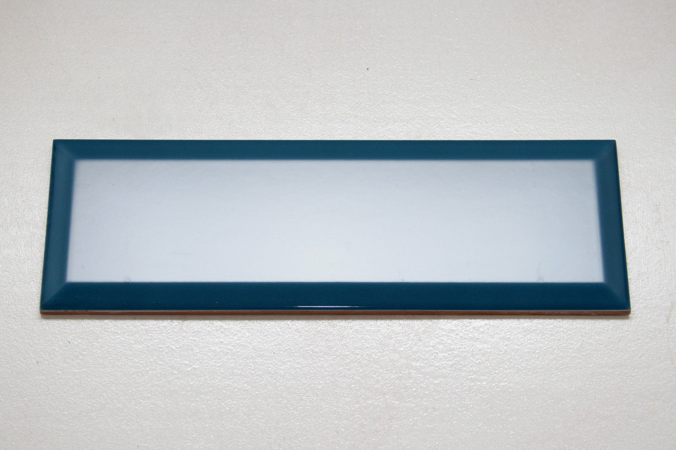 Кабанчик 30x10 Biselado Atlantis Brillo гладкая глянцевая синий Dar Ceramics Кабанчик 30x10 Biselado Atlantis Brillo гладкая глянцевая синий Dar Ceramics