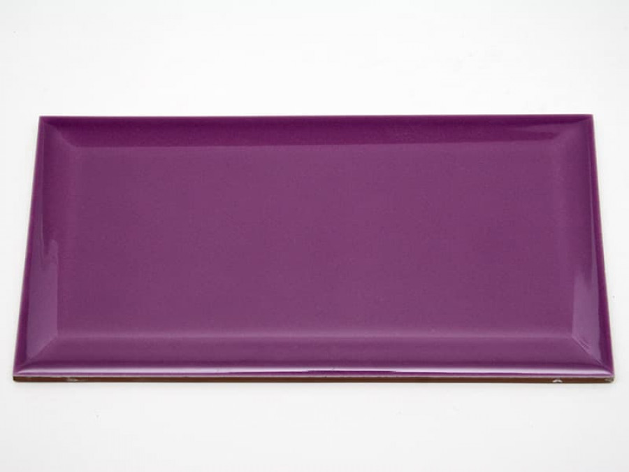 Кабанчик 30x10 Biselado Morado Brillo гладкая глянцевая фиолетовый Dar Ceramics Кабанчик 30x10 Biselado Morado Brillo гладкая глянцевая фиолетовый Dar Ceramics