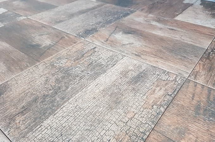 Керамогранит 30x30 Distressed Bohemian гладкая матовая коричневый New Tiles Керамогранит 30x30 Distressed Bohemian гладкая матовая коричневый New Tiles