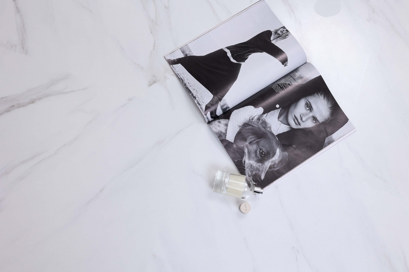 Плитка напольная 60x60 Антик белый полированный глянцевая Realistik Плитка напольная 60x60 Антик белый полированный глянцевая Realistik