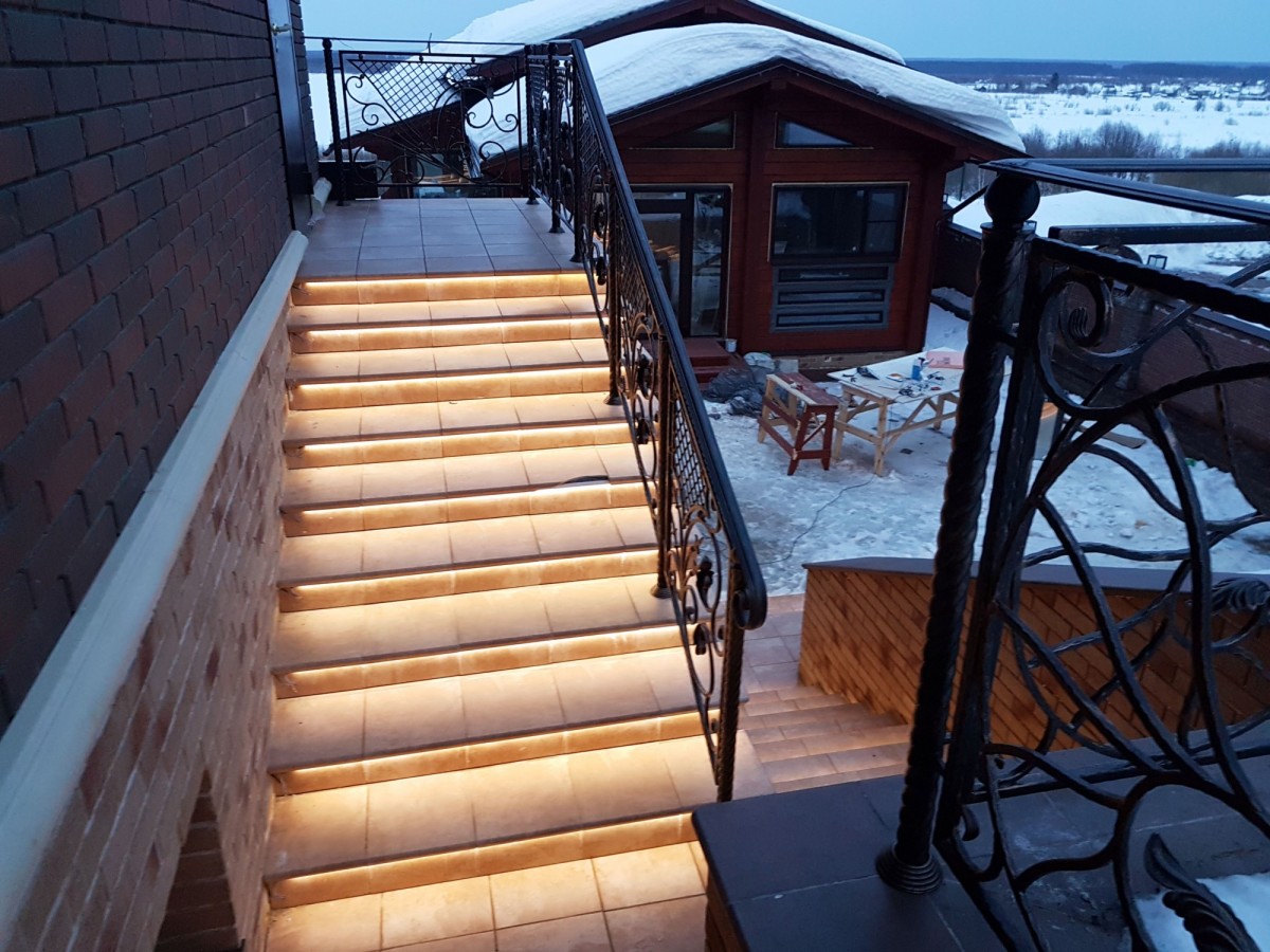 Плитка ступень 32x31 Atrium Cotto Florentiner-Stufe матовая Westerwalder Плитка ступень 32x31 Atrium Cotto Florentiner-Stufe матовая Westerwalder